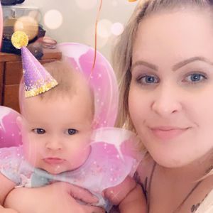 Meet your Posher, Maxine